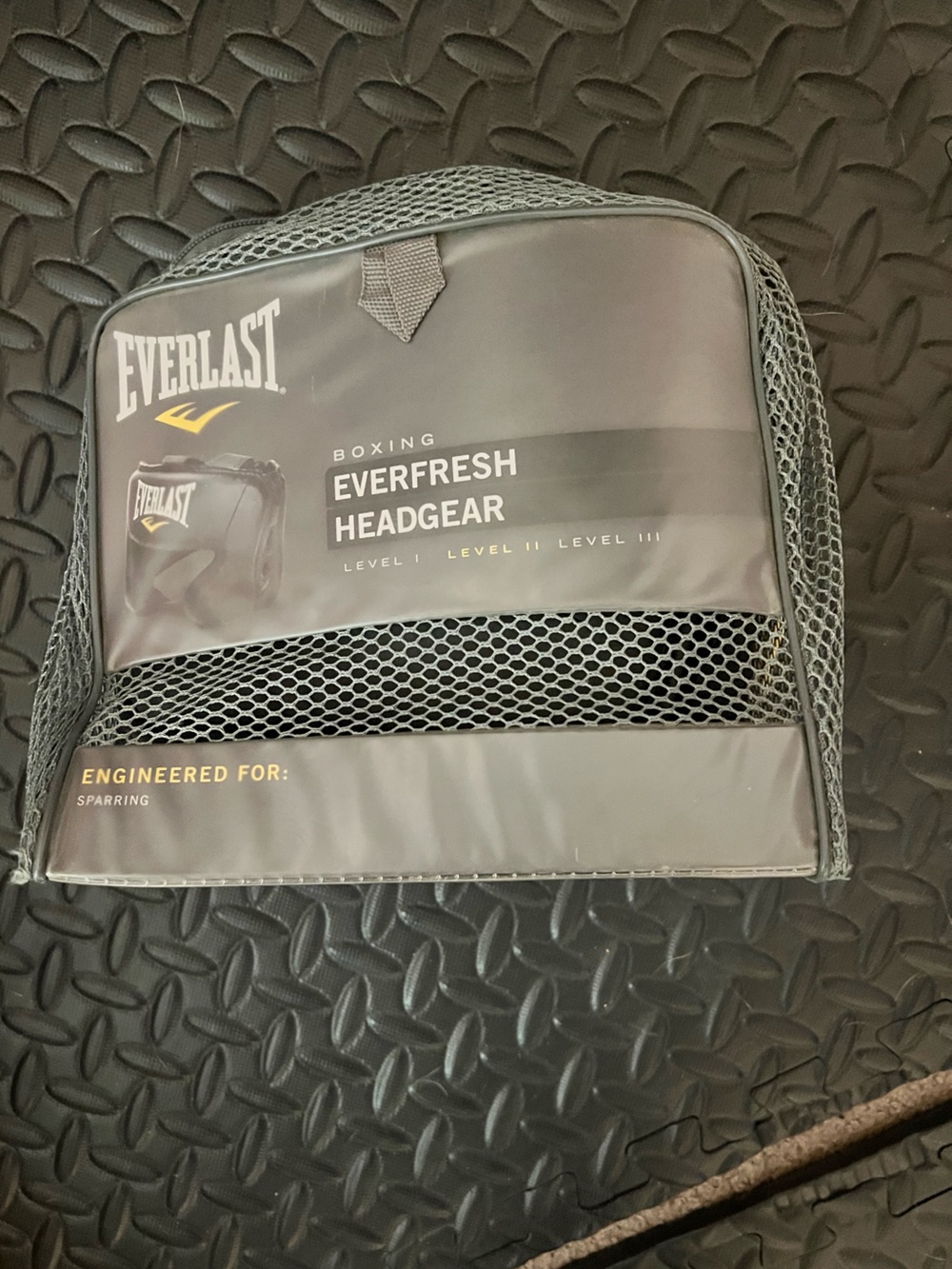 Everlast Men’s Gray Everfresh Headgear. Never used. New.